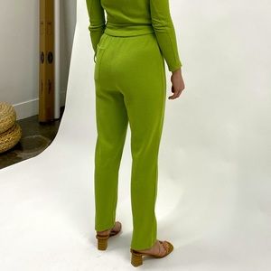 Brand New Lisa Says Gah green ribbed pants